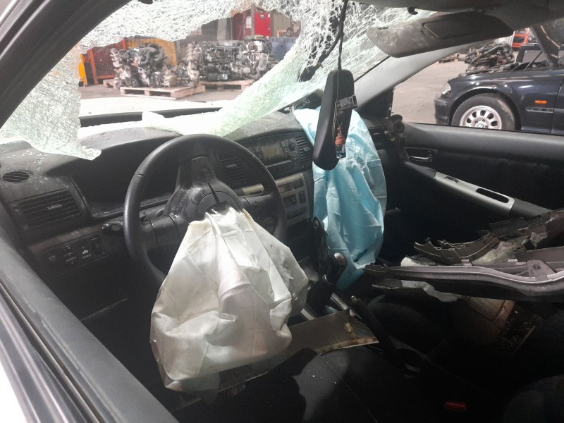 toyota corolla (_e12_) del año 2004