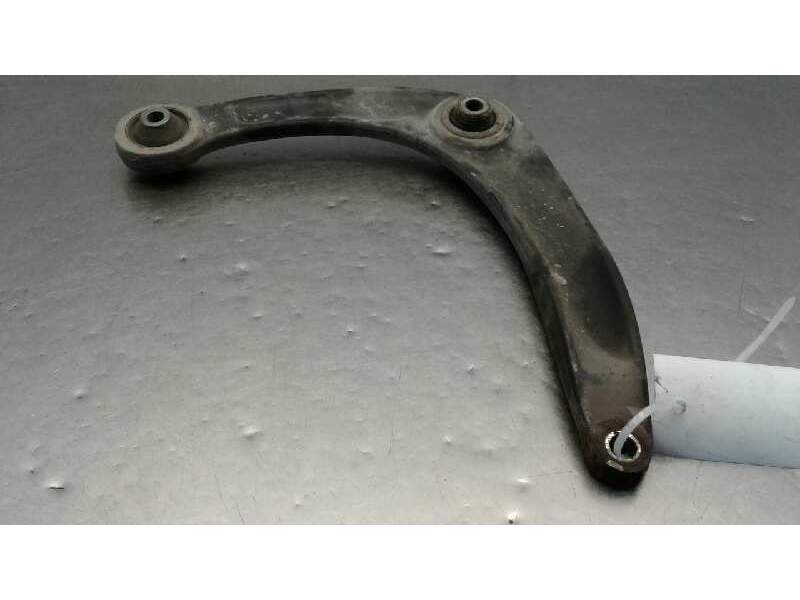 Recambio de brazo suspension inferior delantero izquierdo para citroën c4 berlina lx referencia OEM IAM 3520S2  