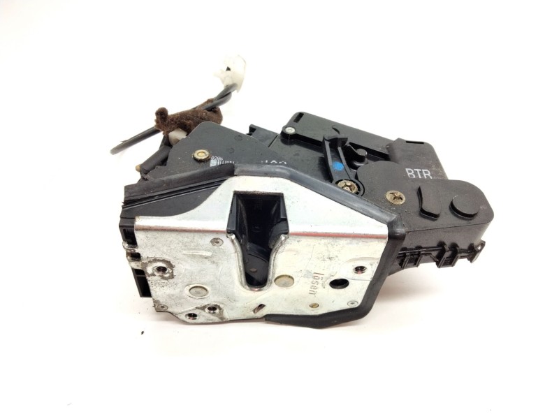 Recambio de cerradura puerta delantera derecha para bmw serie 3 berlina (e46) 2.0 16v diesel cat referencia OEM IAM 8205408  