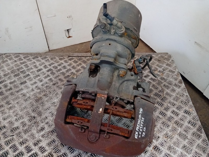 Recambio de pinza freno trasera izquierda para renault premium distribution fas 4x2 corto referencia OEM IAM   