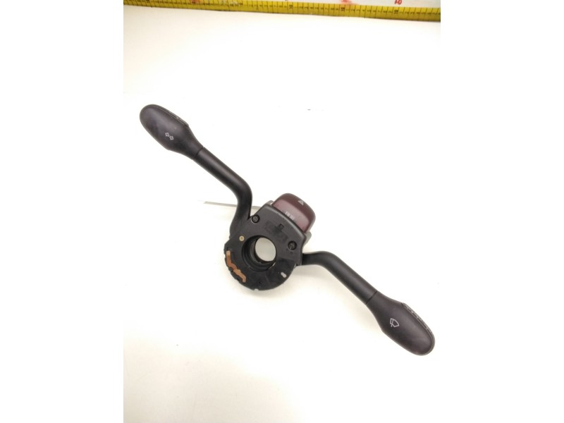 Recambio de mando luces para volkswagen golf iii berlina (1h1) referencia OEM IAM 1H6953503AA 357905851D VWLK101