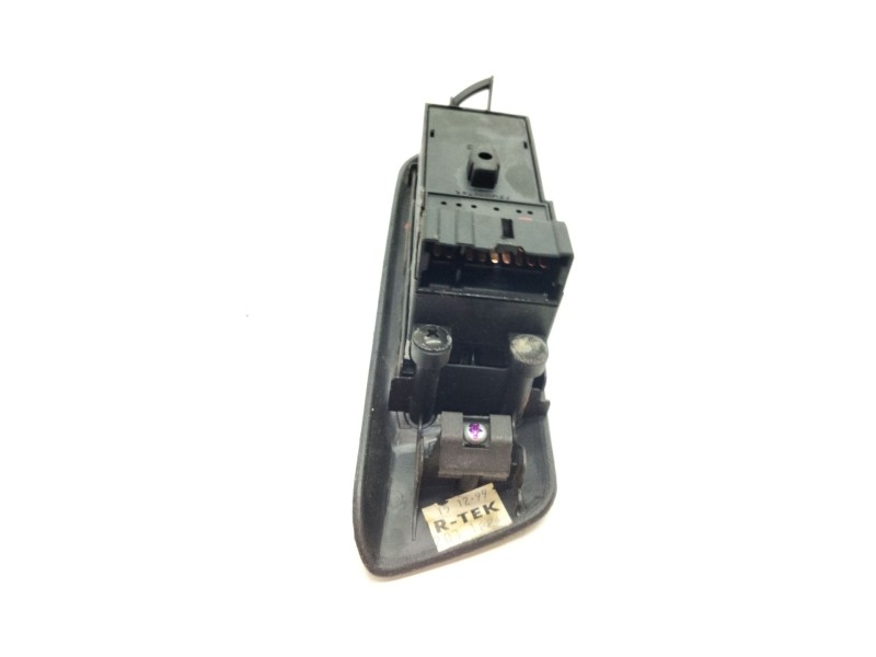 Recambio de mando elevalunas delantero izquierdo para nissan primera berlina (p11) 2.0 turbodiesel cat referencia OEM IAM   