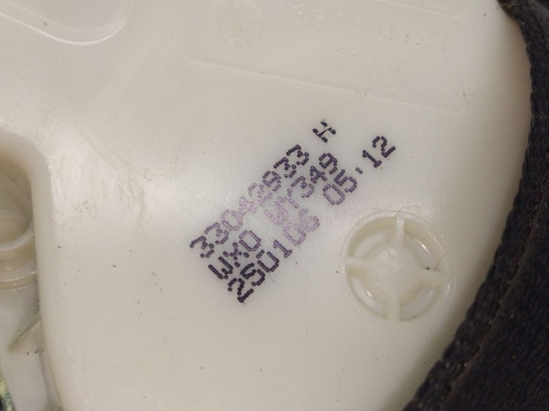 Recambio de cinturon seguridad delantero derecho para volkswagen passat berlina (3c2) sportline referencia OEM IAM 33042933H  