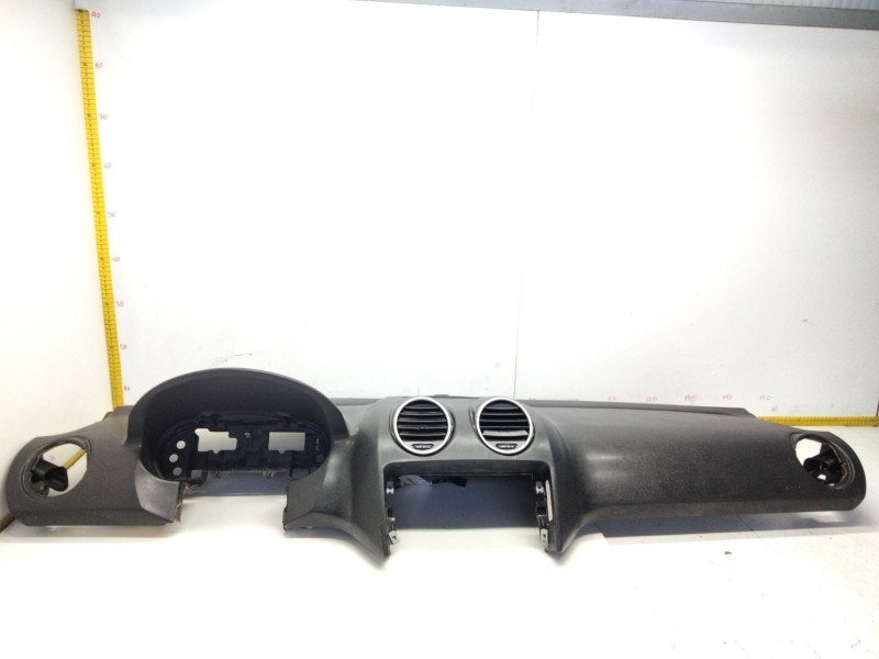 Recambio de salpicadero para mercedes-benz clase m (w164) 320 / 350 cdi (164.122) referencia OEM IAM 16878262  