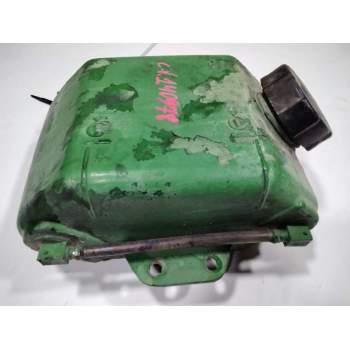 Recambio de deposito expansion para john deere 7800 mr referencia OEM IAM   