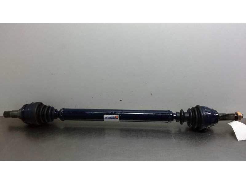 Recambio de transmision delantera derecha para ford escort berlina 1.1 referencia OEM IAM 017295  