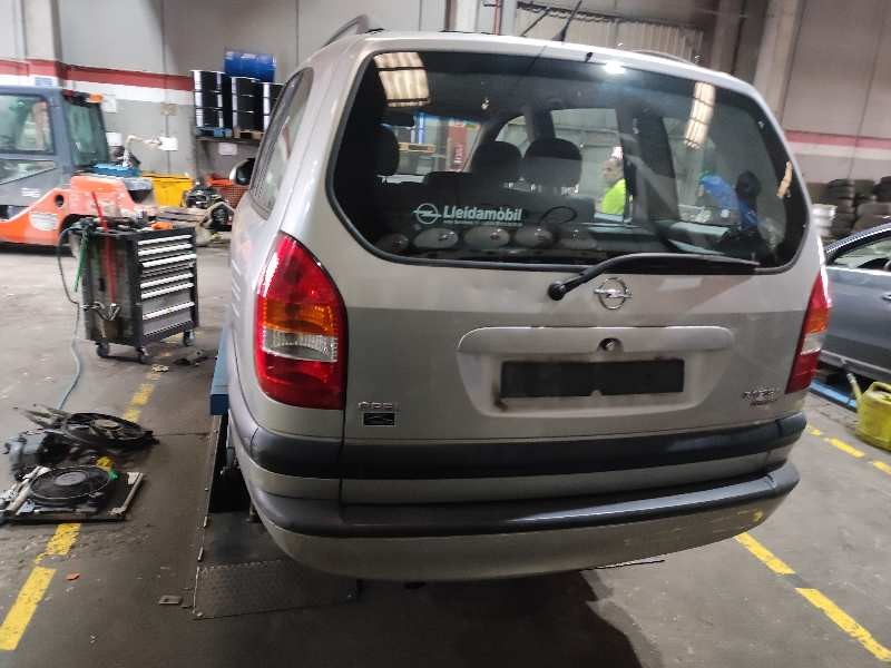 opel zafira a del año 2001