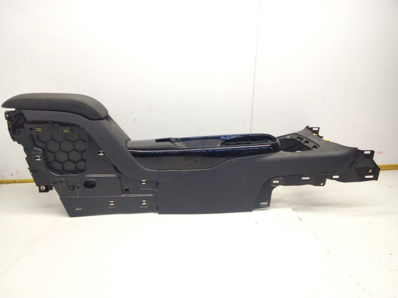 Recambio de reposabrazos para citroën c4 cactus referencia OEM IAM 2018000232755  