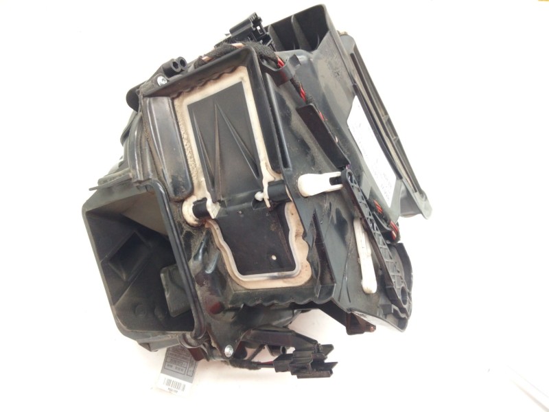 Recambio de motor calefaccion para bmw serie 5 lim. (f10) 520d referencia OEM IAM 924817106  