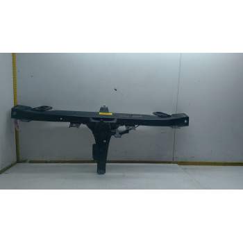 Recambio de travesaño superior para ssangyong actyon i 2.0 xdi referencia OEM IAM 4051008004  