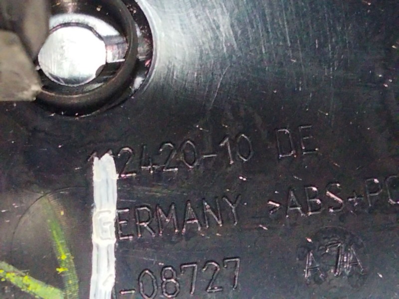 Recambio de reposabrazos para bmw serie 5 lim. (f10) 520d referencia OEM IAM 11242010  