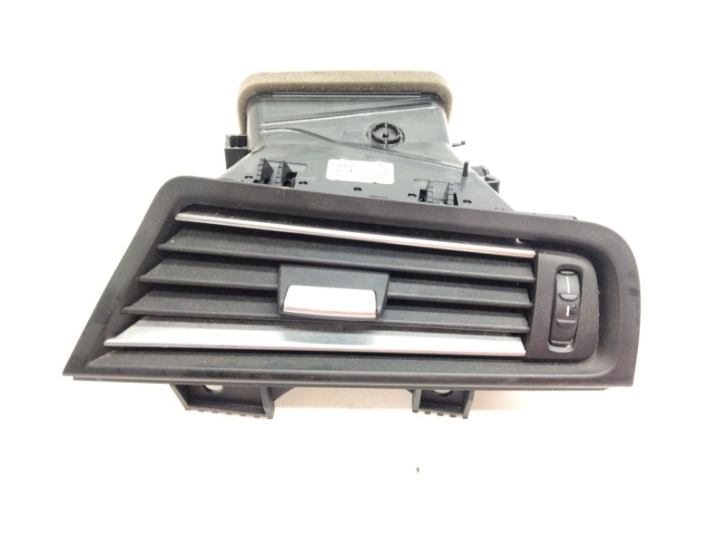 Recambio de aireador derecho para bmw serie 5 lim. (f10) 520d referencia OEM IAM 9166884  