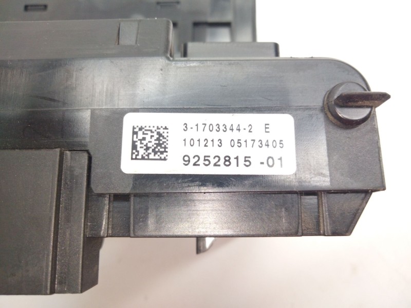 Recambio de caja reles para bmw serie 5 lim. (f10) 520d referencia OEM IAM 925281501  