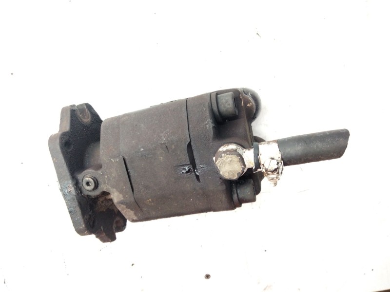 Recambio de bomba hidraulica para leciñena ar 11101 referencia OEM IAM 2010C  