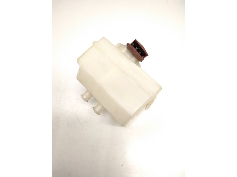 Recambio de deposito bomba freno para nissan patrol gr iv (y60, gr) 4.2 cat referencia OEM IAM 2676047023 LUCAS 