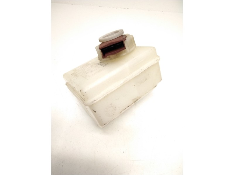 Recambio de deposito bomba freno para nissan patrol gr iv (y60, gr) 4.2 cat referencia OEM IAM 2676047023  