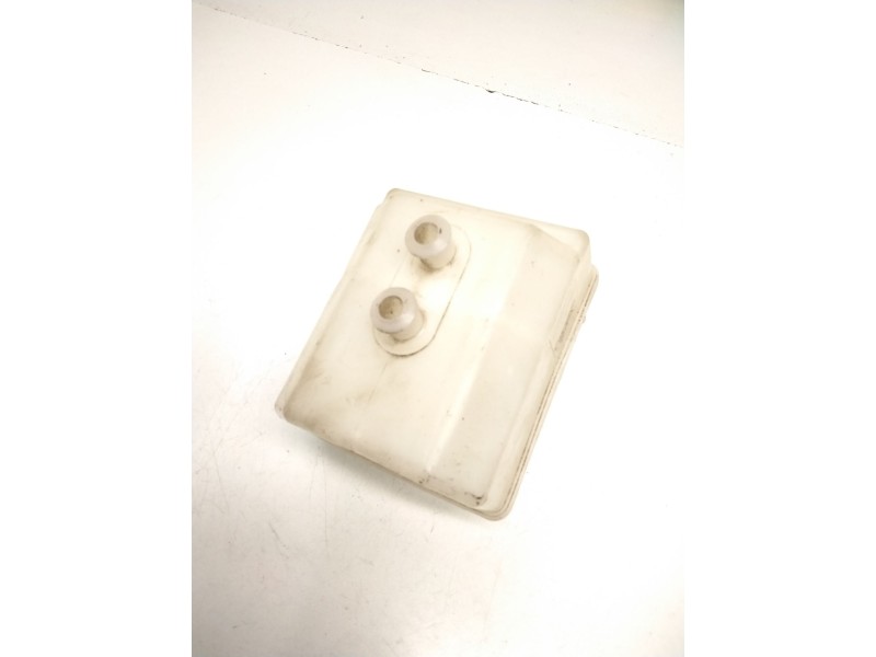 Recambio de deposito bomba freno para nissan patrol gr iv (y60, gr) 4.2 d (y60gr) referencia OEM IAM 2676047023  