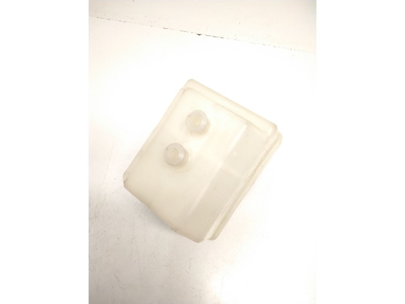 Recambio de deposito bomba freno para nissan patrol gr iv (y60, gr) 4.2 cat referencia OEM IAM 2676047023  