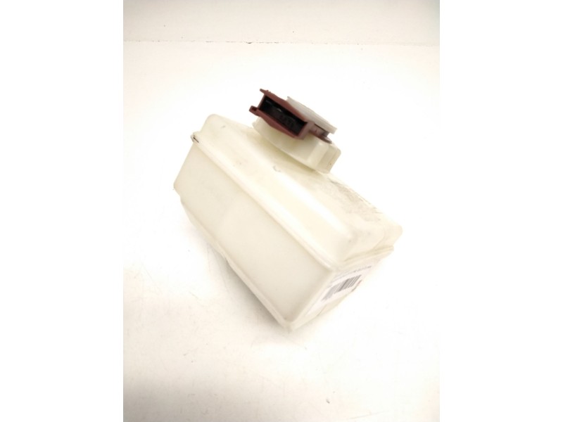 Recambio de deposito bomba freno para nissan patrol gr iv (y60, gr) 2.8 td (y60a) referencia OEM IAM 2676047023  
