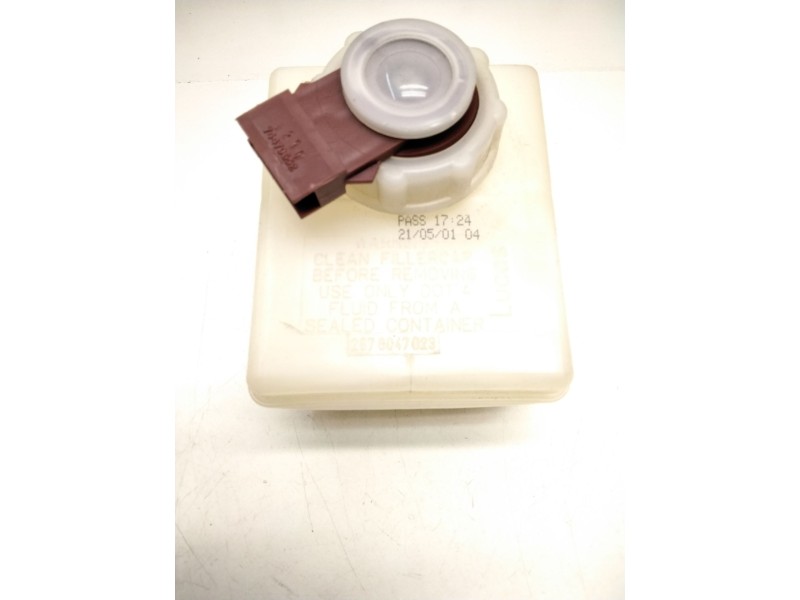 Recambio de deposito bomba freno para nissan patrol gr iv (y60, gr) 4.2 cat referencia OEM IAM 2676047023  