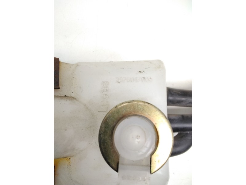 Recambio de deposito bomba freno para nissan vanette cargo furgón (hc 23) 2.0 d referencia OEM IAM 2676047008 LUCAS 