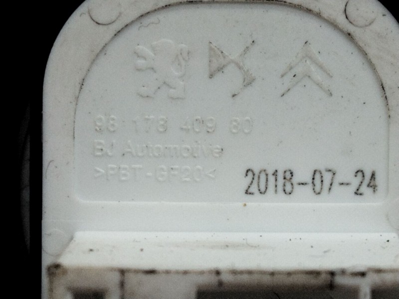 Recambio de mando retrovisor para citroën c4 cactus referencia OEM IAM 9817840980  