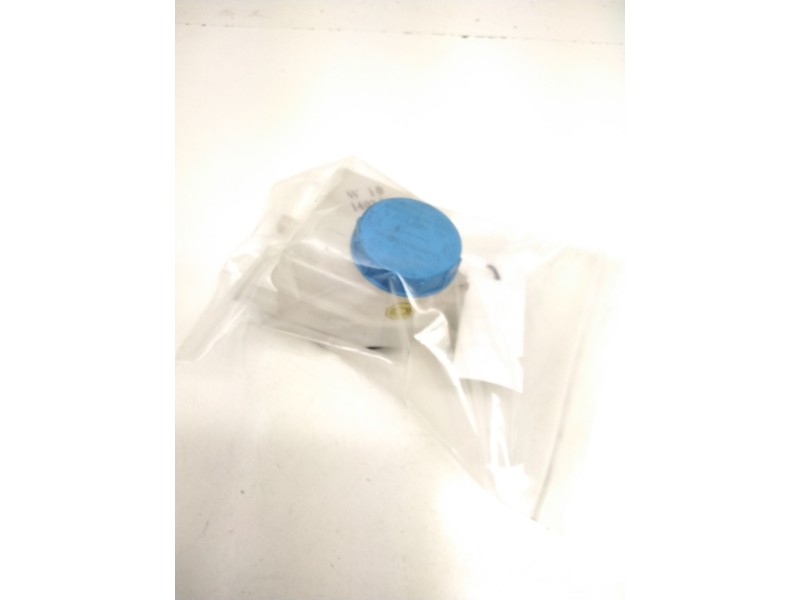 Recambio de deposito bomba freno para nissan serena (c23) 2.3 d referencia OEM IAM 1403A NISSAN W12