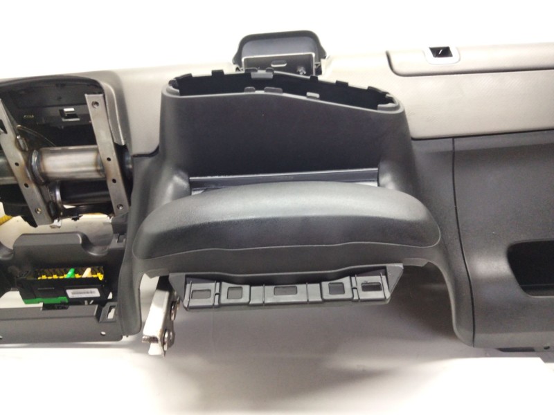 Recambio de salpicadero para citroën c4 cactus feel referencia OEM IAM   