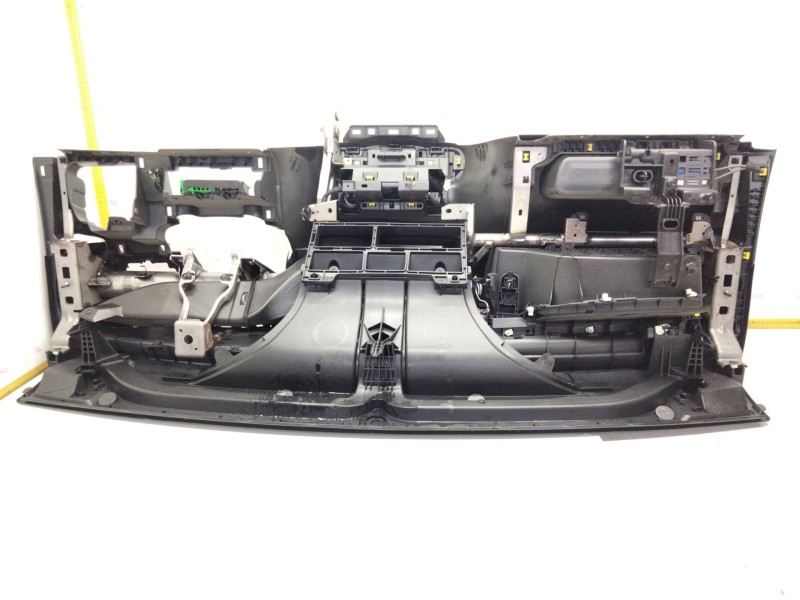 Recambio de salpicadero para citroën c4 cactus feel referencia OEM IAM   