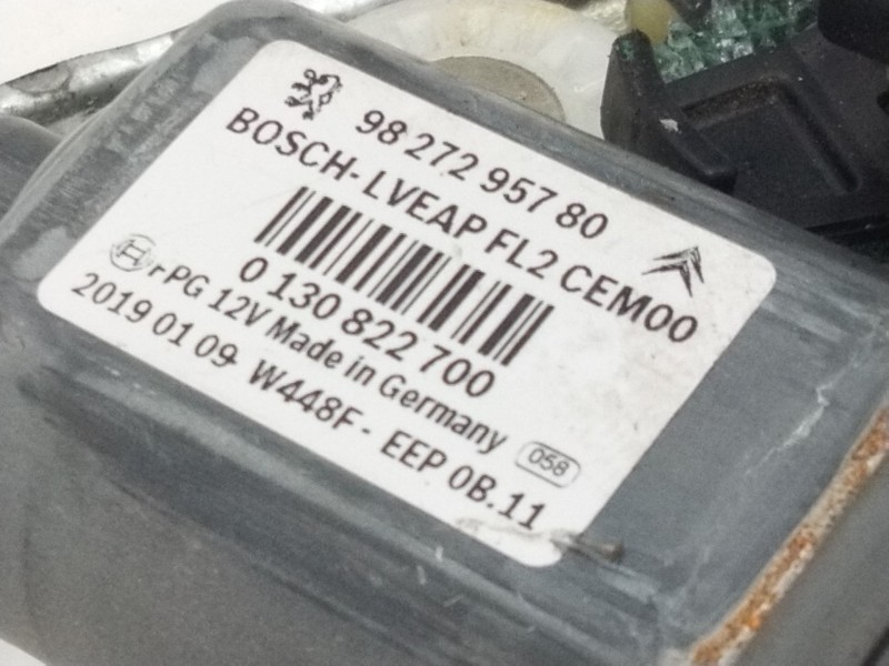 Recambio de elevalunas delantero derecho para citroën c4 cactus referencia OEM IAM 9827295780  