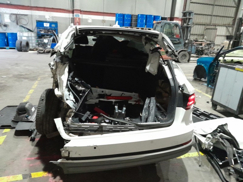 audi a4 berlina (8w2) del año 2017