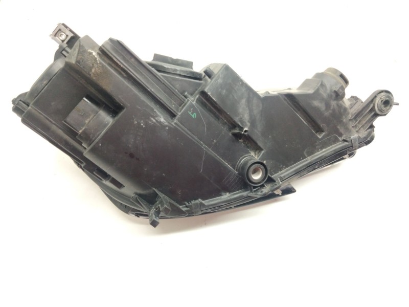 Recambio de faro derecho para audi a4 berlina (8w2) 2.0 16v tdi referencia OEM IAM 8W0941005 030129627100 