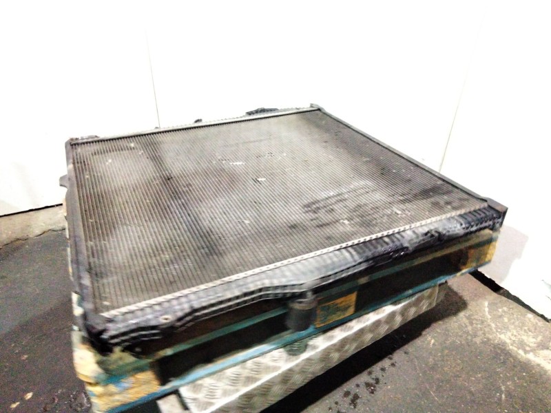 Recambio de radiador agua para scania r480 referencia OEM IAM S5422004  