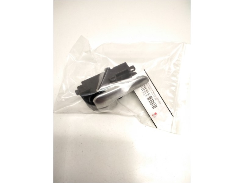 Recambio de maneta interior trasera derecha para nissan almera ii (n16) 1.5 referencia OEM IAM   