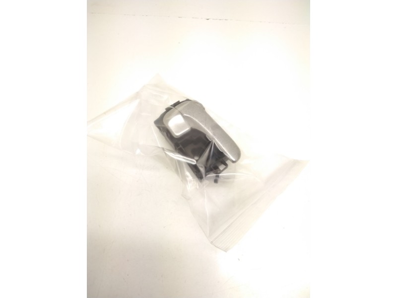 Recambio de maneta interior trasera derecha para nissan almera ii (n16) 1.5 referencia OEM IAM   