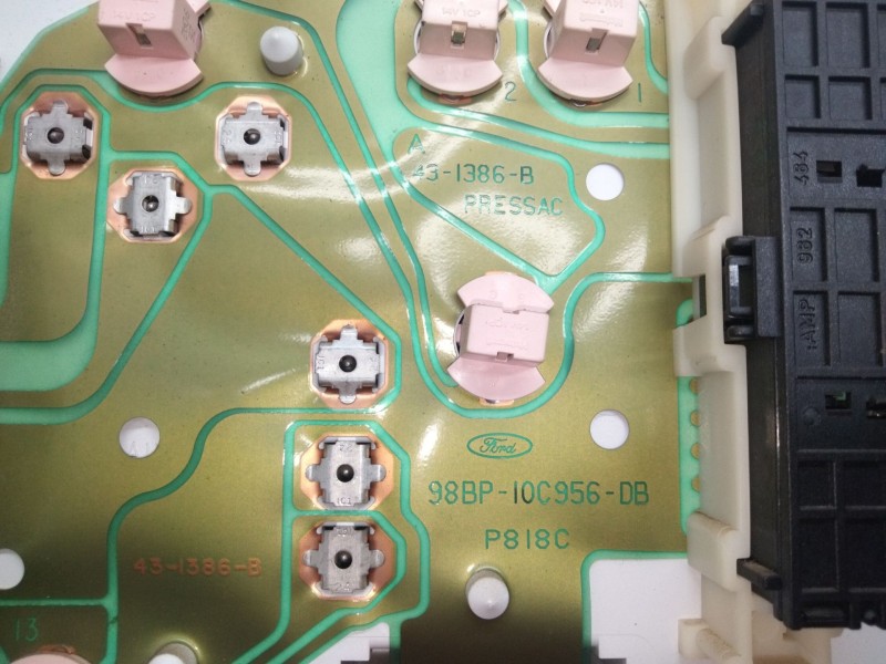Recambio de cuadro instrumentos para ford mondeo ii (bap) 1.8 td referencia OEM IAM 98BP10C956DB  