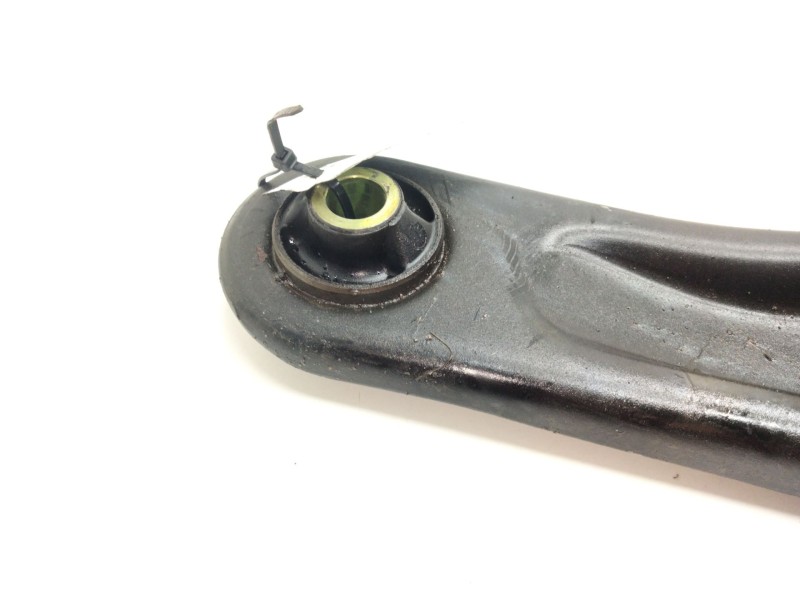 Recambio de brazo suspension inferior delantero izquierdo para citroën c4 cactus feel referencia OEM IAM   