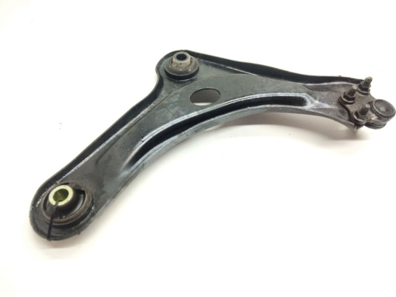 Recambio de brazo suspension inferior delantero izquierdo para citroën c4 cactus feel referencia OEM IAM   