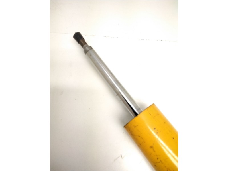 Recambio de amortiguador trasero para audi quattro (85) 2.2 quattro referencia OEM IAM 822465SPORT KONI 