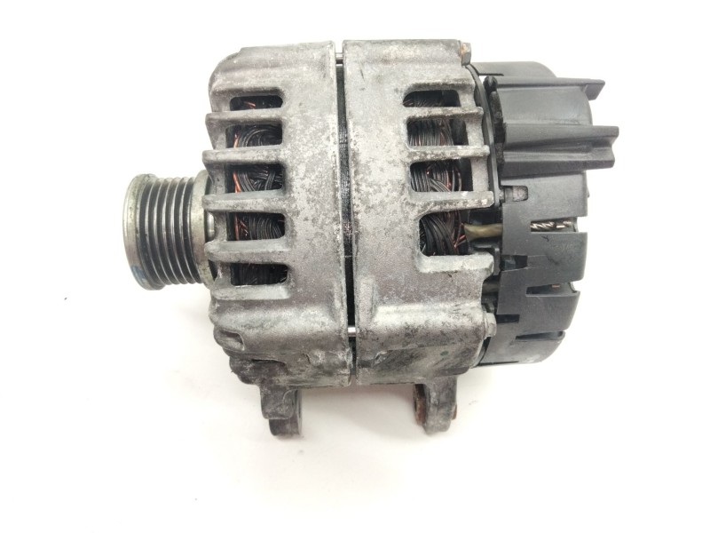 Recambio de alternador para audi a4 berlina (8w2) 2.0 16v tdi referencia OEM IAM 04L903024A  