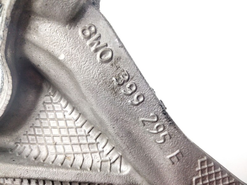 Recambio de soporte brazo suspension delantero derecho para audi a4 berlina (8w2) 2.0 16v tdi referencia OEM IAM 8W0399295E  