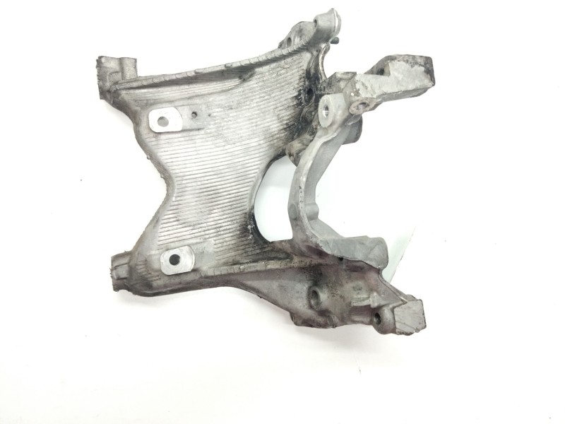 Recambio de soporte brazo suspension delantero derecho para audi a4 berlina (8w2) 2.0 16v tdi referencia OEM IAM 8W0399295E  