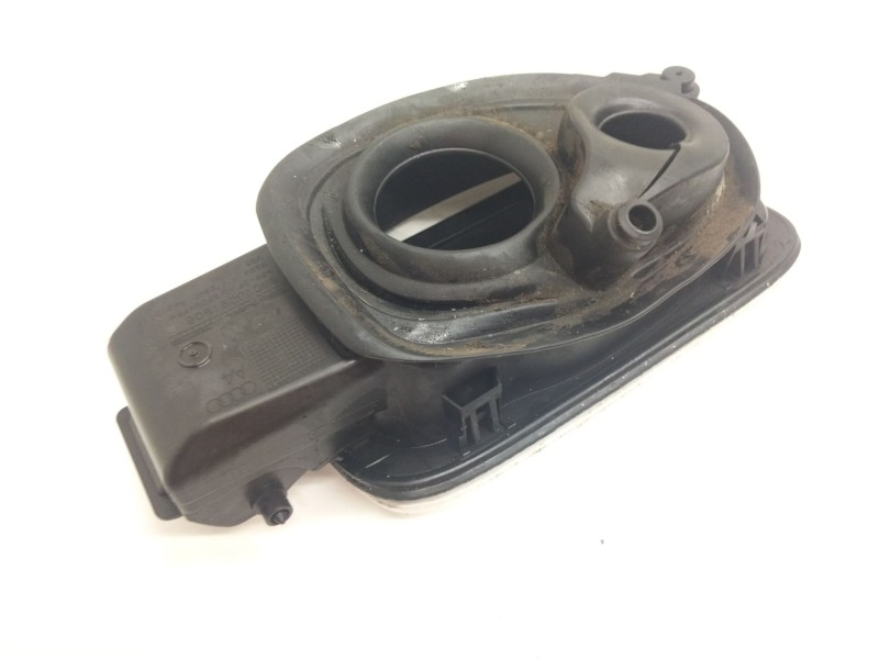 Recambio de tapa exterior combustible para audi a4 berlina (8w2) 2.0 16v tdi referencia OEM IAM 8W0809906  