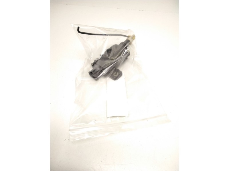 Recambio de motor cierre centralizado porton para nissan almera classic (b10) 1.6 16v referencia OEM IAM 90550BU000  318205