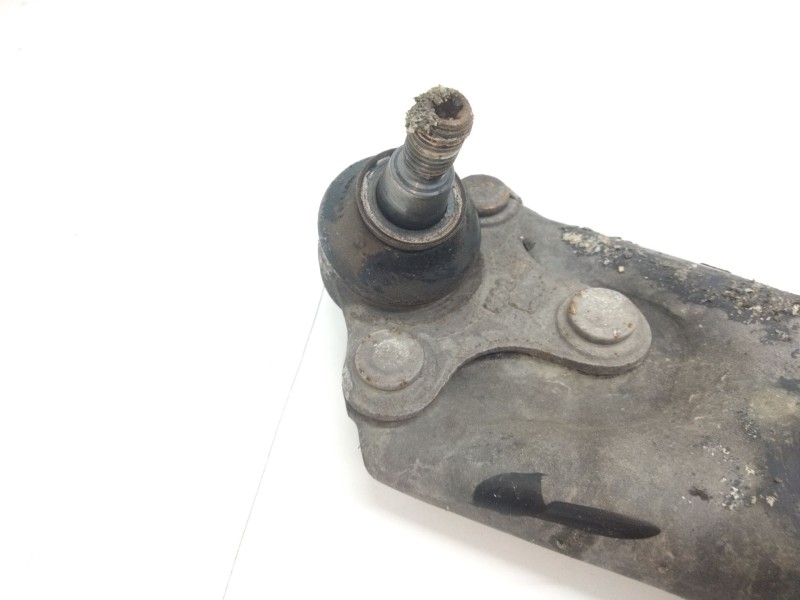 Recambio de brazo suspension inferior delantero izquierdo para seat ateca (kh7) referencia OEM IAM   