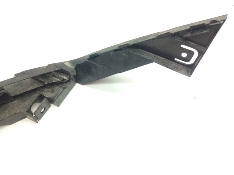 Recambio de soporte faro derecho para seat ateca (kh7) referencia OEM IAM   