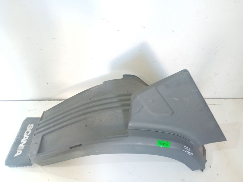 Recambio de guardabarro de cabina del. derc. para scania r480 referencia OEM IAM 1431934RH7321  