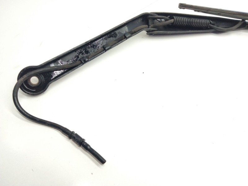 Recambio de brazo limpia delantero izquierdo para scania r480 referencia OEM IAM   