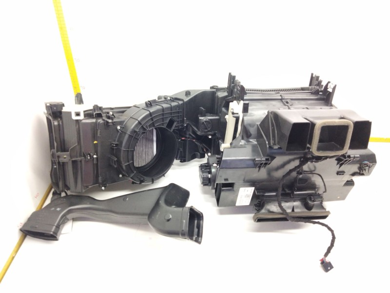 Recambio de calefaccion entera normal para audi a4 berlina (8w2) 2.0 16v tdi referencia OEM IAM 8W1816005J  