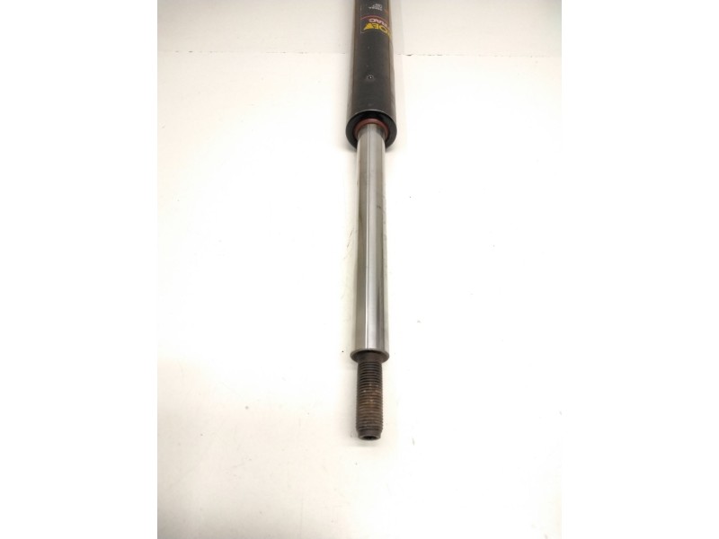 Recambio de amortiguador delantero para audi 80 b2 sedán (811, 813, 814, 819, 853) 1.3 referencia OEM IAM S3403 MONROE E3403